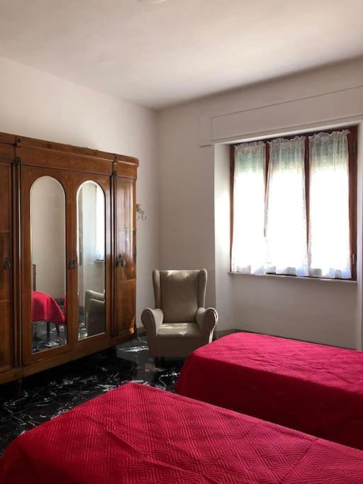 Casa Indipendente Zona Centrale ラ・マッダレーナ エクステリア 写真