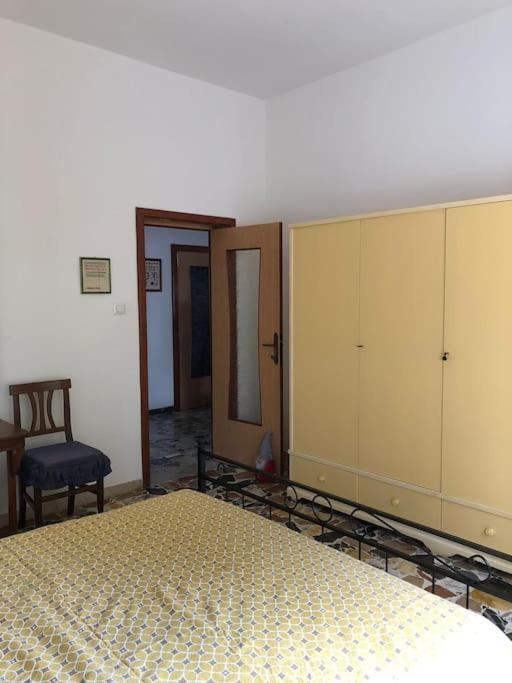 Casa Indipendente Zona Centrale ラ・マッダレーナ エクステリア 写真