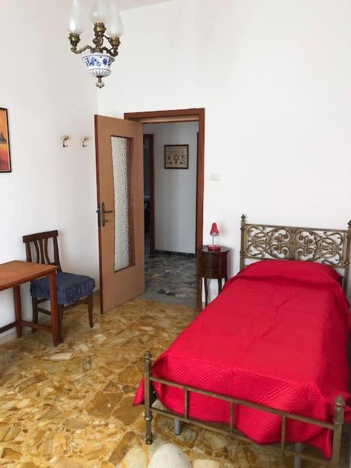 Casa Indipendente Zona Centrale ラ・マッダレーナ エクステリア 写真