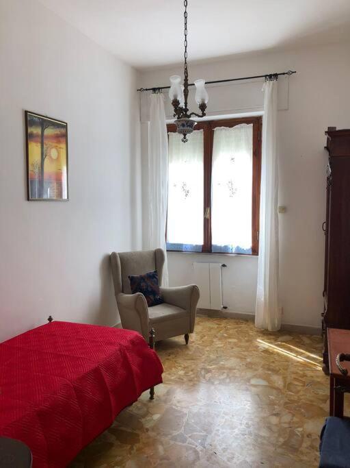 Casa Indipendente Zona Centrale ラ・マッダレーナ エクステリア 写真